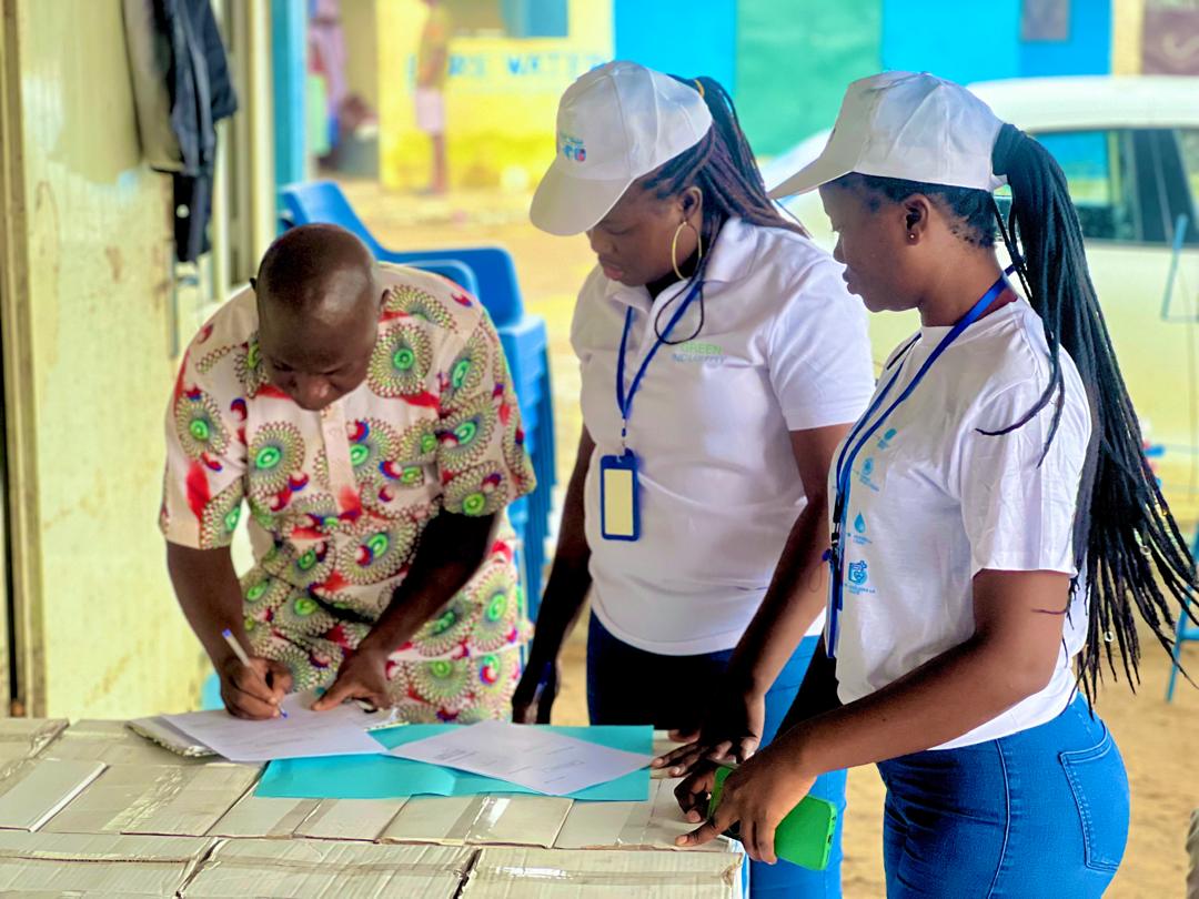 Sauberes Trinkwasser in Côte d’Ivoire verbessert Gesundheit und Lebensqualität. Die Clinique Mobile Tiassalé setzt auf Bildung und nachhaltige Lösungen